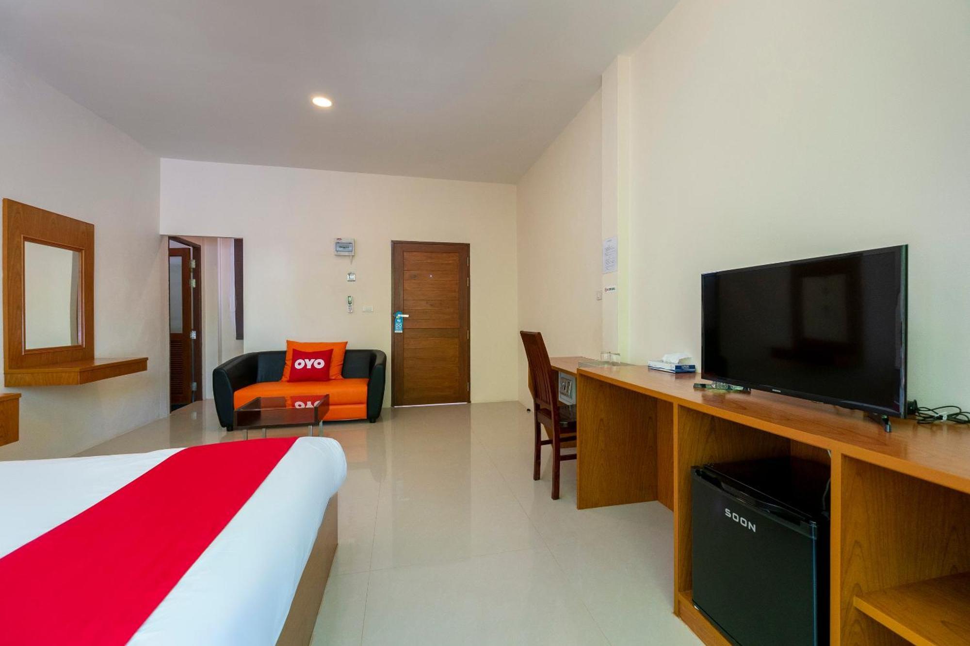 OYO 665 Sj House Hotel Krabi town Buitenkant foto