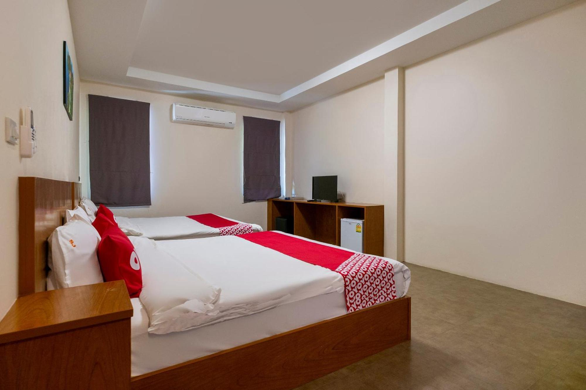 OYO 665 Sj House Hotel Krabi town Buitenkant foto